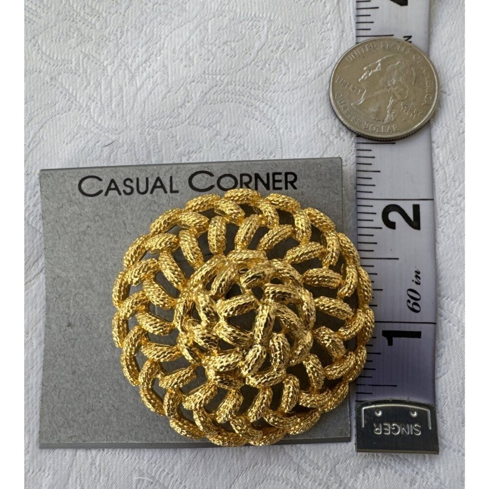 Casual Corner Signed Gold Tone Brooch Large Round Vintage 80's 2" NEW - Picture 5 of 9